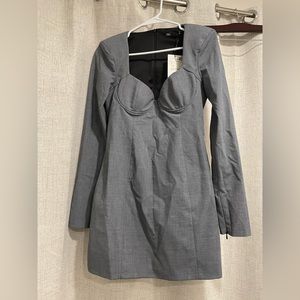 ZARA WOMAN FW21 GRAY SHORT FITTED DRESS SHOULDER PADS 8833/317  Small